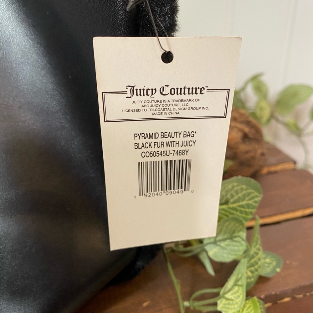 New!  Juicy Couture Black Faux Fur Cosmetic Bag - Picture 11 of 15